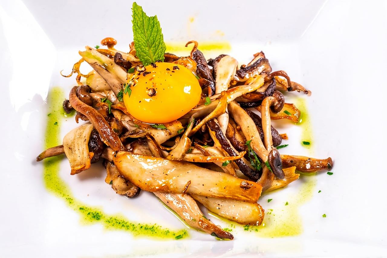 ESPERIENZA GASTRONOMICA CON I FUNGHI. Tour non incluso