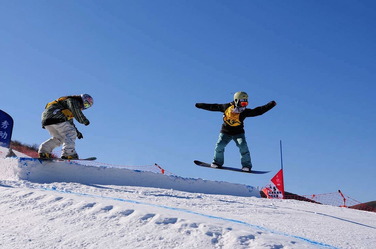 Nanshan Ski Resort Round Transfer by Private English Speaking Driver 