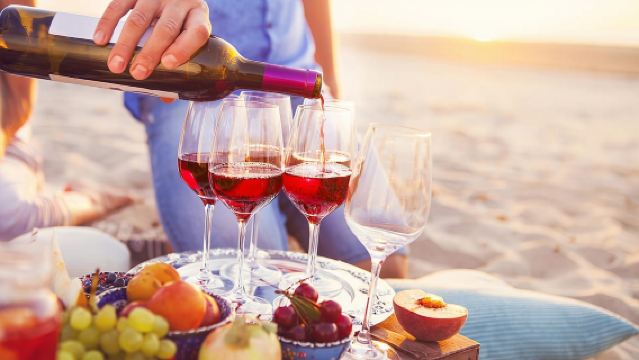 Milos Jeep Safari: Sunset, Off-Road & Hidden Hilltop Gems