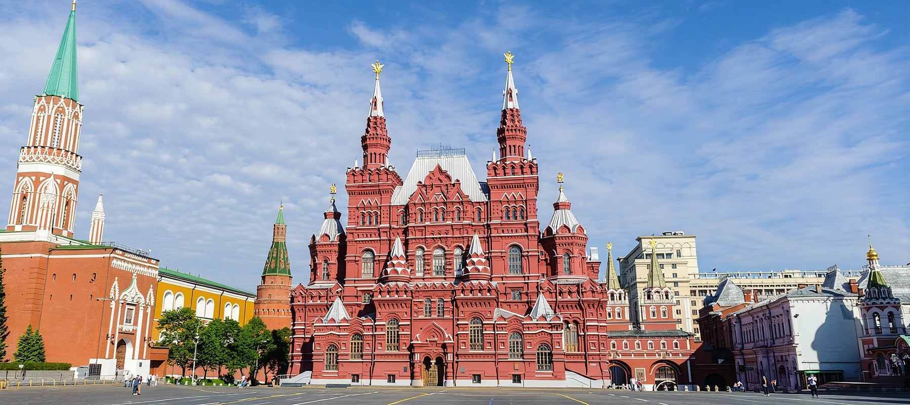 Red Square + The Moscow Kremlin + Alexander Garden + History Museum + Arbat Street Day Tour