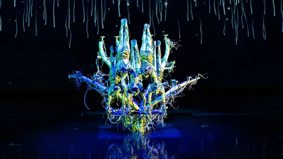Teatro Han Show de Wuhan ("Linterna roja" a orillas del lago Este + festín inmersivo en tierra, agua y aire)