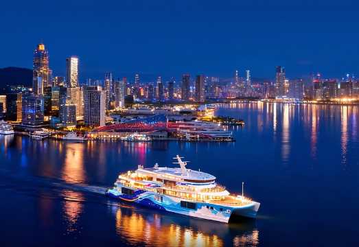 Shenzhen Hong Kong–Zhuhai–Macau Bridge Sightseeing Cruise (Dazzling Night Views + One-Stop Cross-Sea Scenery + Deck Sightseeing)