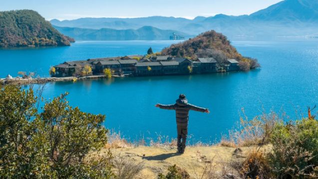 麗江出發來回瀘沽湖包車一日遊：古城上門接送+景點任選+私家團