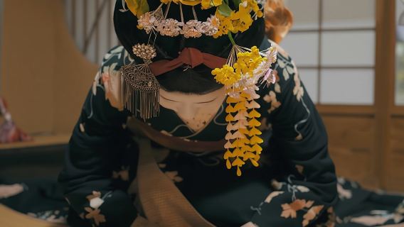 ทัวร์เดินชมกิออนพร้อมไกด์ 3 ชั่วโมงและรับประทานอาหารเย็นกับเกอิชา