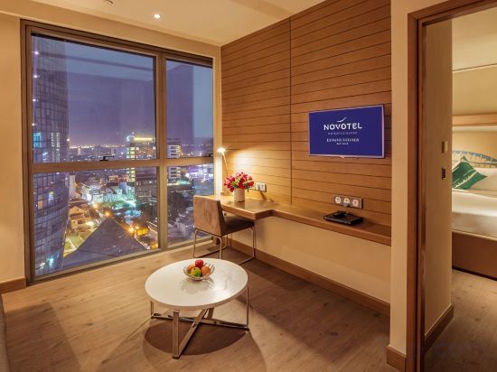 NOVOTEL DANANG PREMIER HAN RIVER - Tap to explore photos