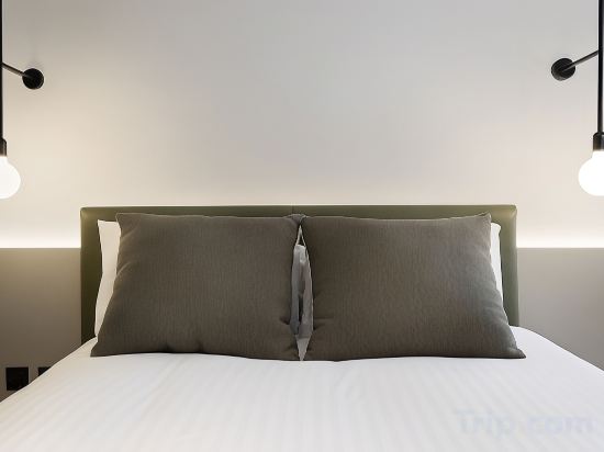 Leonardo Hotel Manchester Piccadilly Room Type - Standard Room Double and Single Leonardo Hotel Manchester Piccadilly Room Type - Standard Room Double and Single