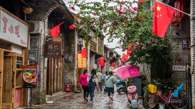 陽朔漓江三星遊船+聚龍潭+畫廊古鎮一日遊【8人小團/獨立包團】