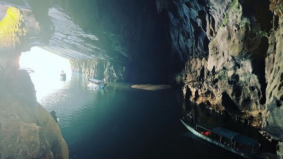 Phong Nha Cave & Paradise Cave Day Tour Small Group to Fairy Land