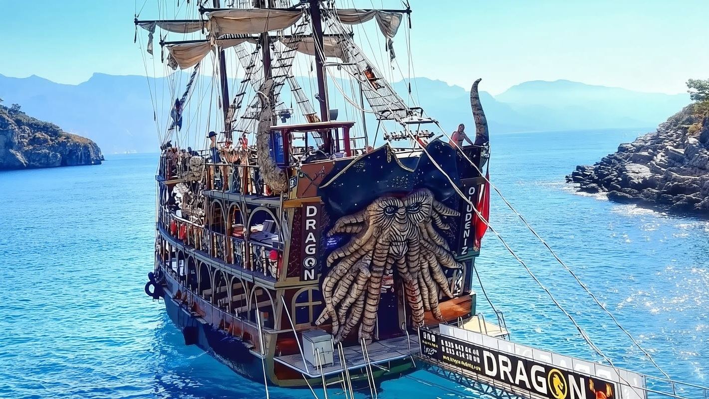 Fethiye Oludeniz 1-day tour|Pirate ship island hopping tour|Onboard bubble bath party