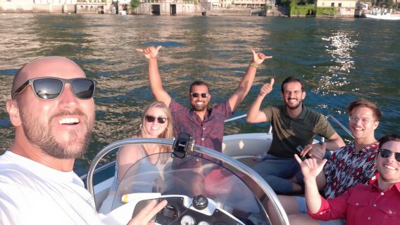 “Visita guiada” al lago de Como por SuBacco