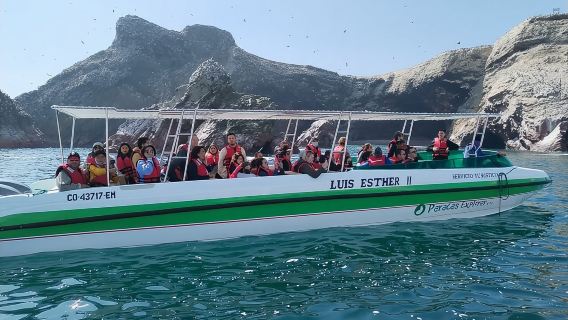 ทัวร์เรือชมหมู่เกาะ Ballestas ใน Paracas