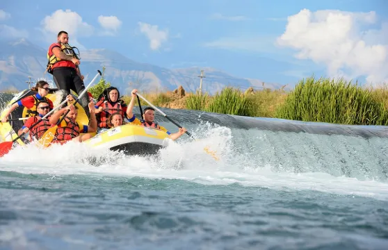 薩蘭達漂流之旅（含海灘一日遊）－3 小時探險