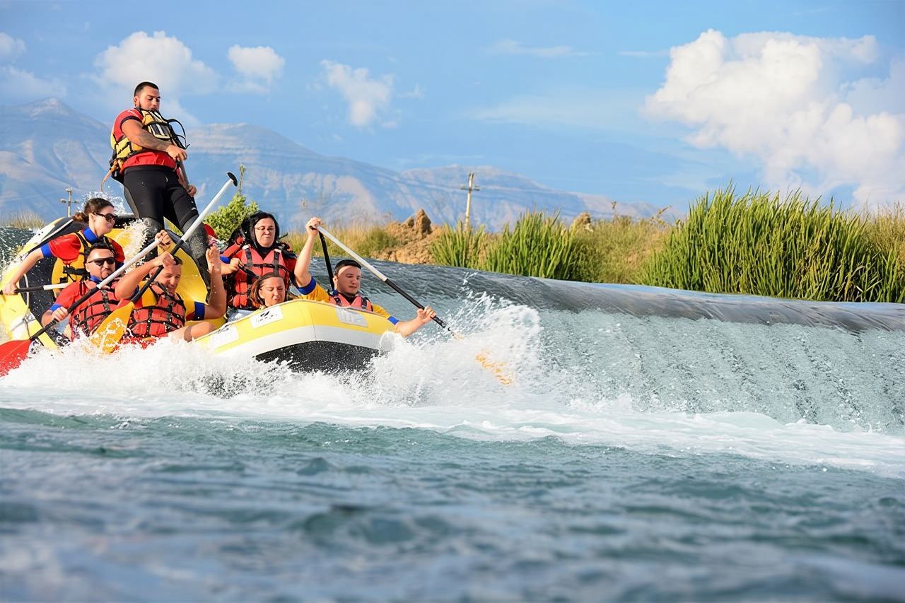 Saranda Rafting Tour with Beach Day – 3 Hours Adventure