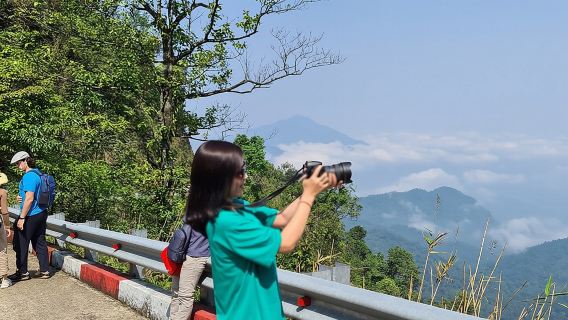 การเดินทางจากเว้ไปยังดานังหรือฮอยอันผ่านอุทยานแห่งชาติบัคมา