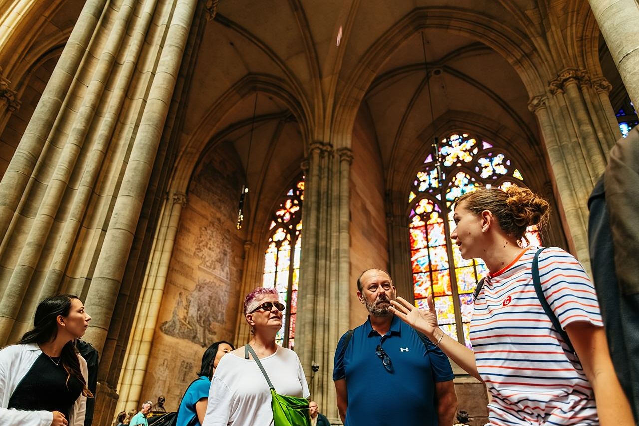 Prague Castle + Vltava River Cruise Half-Day Tour|Including Reserved Admission Ticket + Boat Ticket + Guide