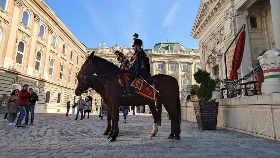 Budapest: Rundgang durch das Burgviertel von Buda