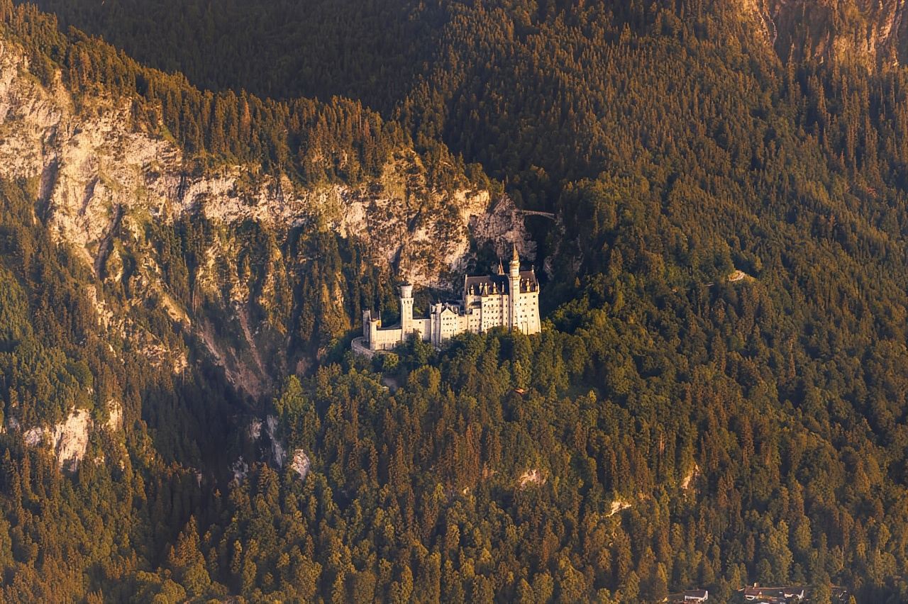 München: Rundflug München, Terlihat, Schlösser, Alpen abAugsburg