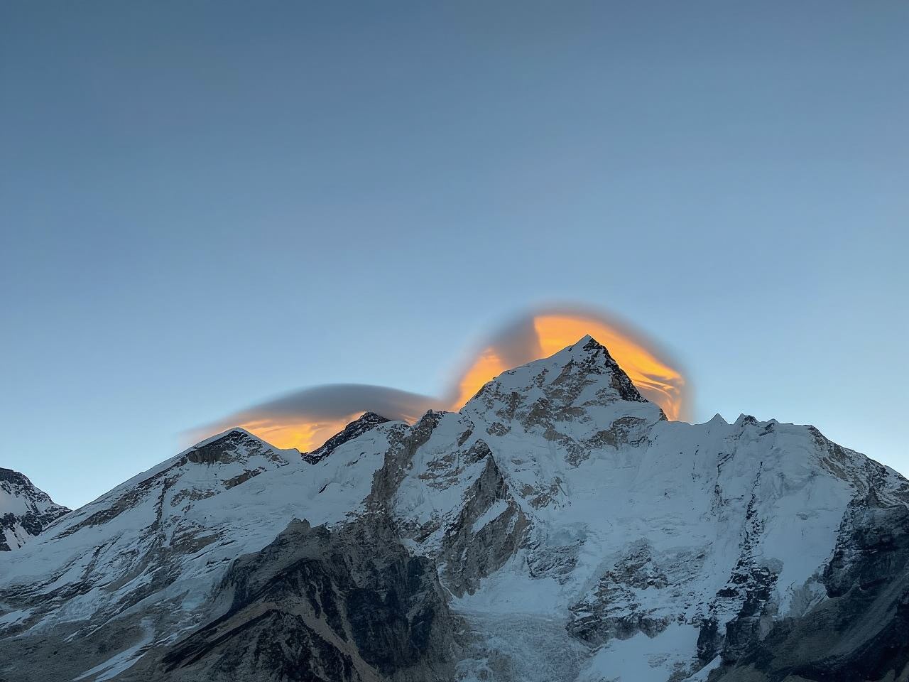 Helicopter Flight to Lukla One Way.
