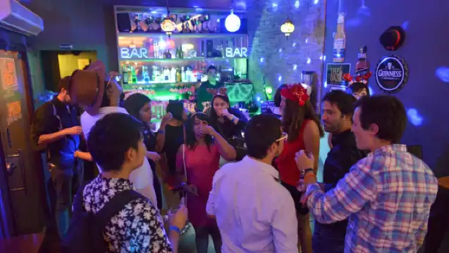 新加坡酒吧遊行－像當地人一樣狂歡