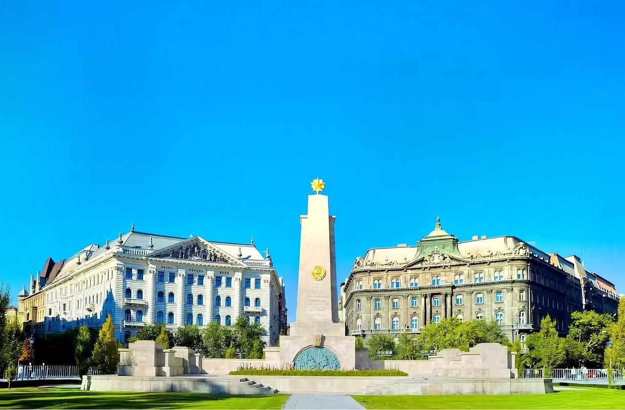 Vienna round-trip: Hungary Budapest 1-day tour (cross-country route English group)|13 hr