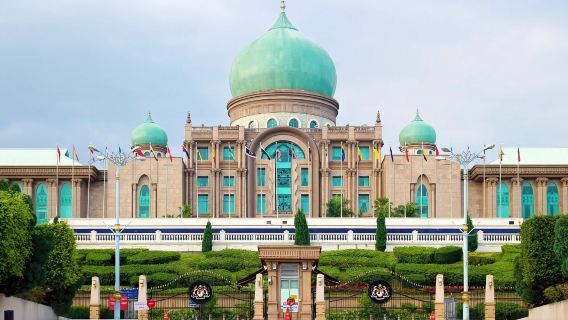 加拿大全境  陪同旅遊翻譯 展會翻譯 當地自由行地接 接機 （可私人定制）