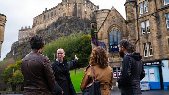 Visite à pied du Château d'Édimbourg et de la Royal Mile Whiskies - Billet d'entrée inclus