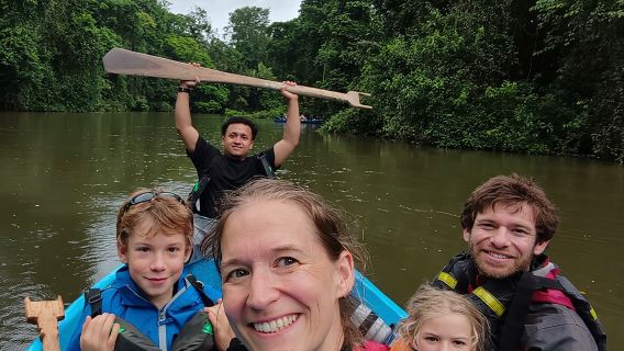 ทัวร์เรือแคนู 3 ชั่วโมงผ่านอุทยานแห่งชาติ Tortuguero