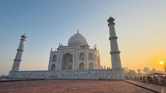 Private Taj Mahal Sunrise & Agra Day Tour By Car