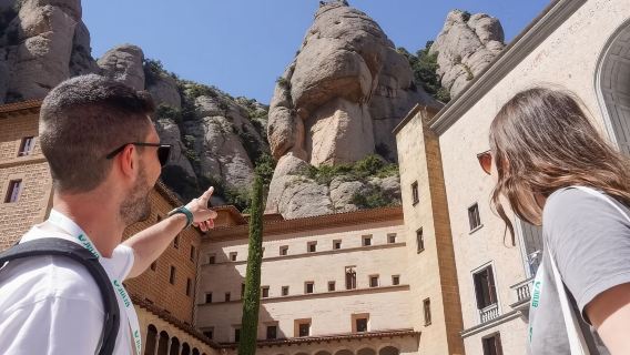 Hành trình Montserrat: Bao gồm tàu hỏa bánh răng và tượng Đức Mẹ Đen