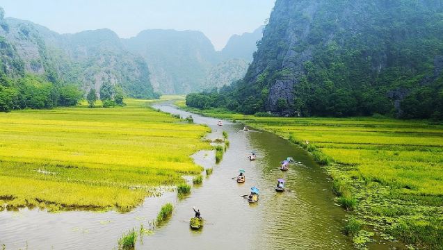 Ninh Binh 1 Day Tour: Hoa Lu - Tam Coc/Trang An - Mua Cave (Big-Small Group- Private Tour)