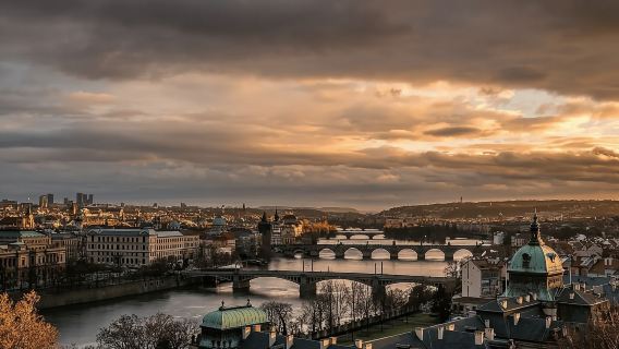 Prague's 3 Hour Winter Walking Tour and Christmas Market