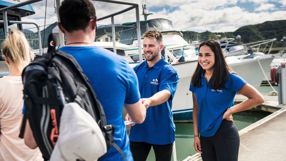 Daripada Havelock: Marlborough Sounds Mail Boat Pelayaran Sehari Penuh