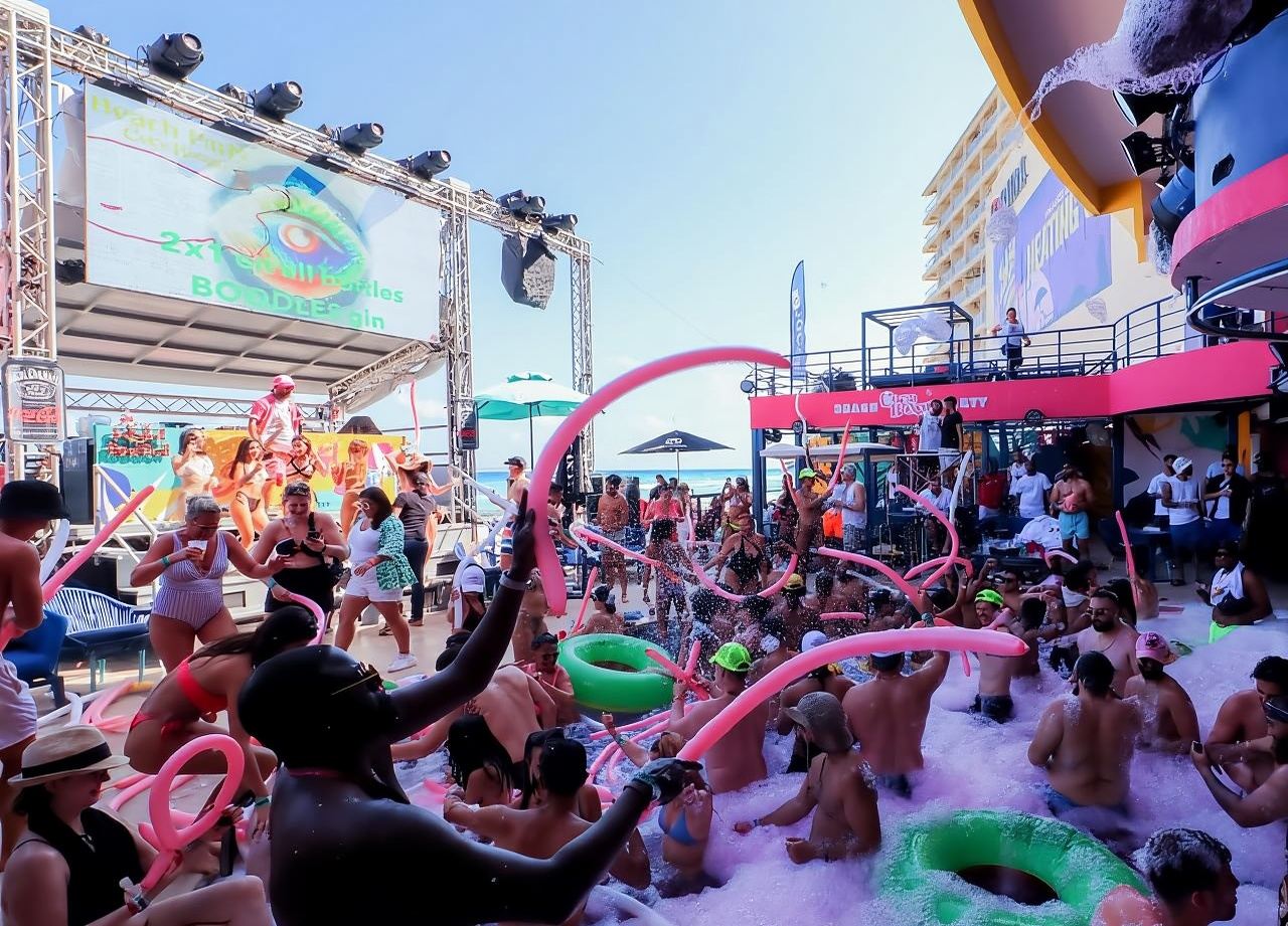 Cancún: Coco Bongo Beach Party Promi-Paket