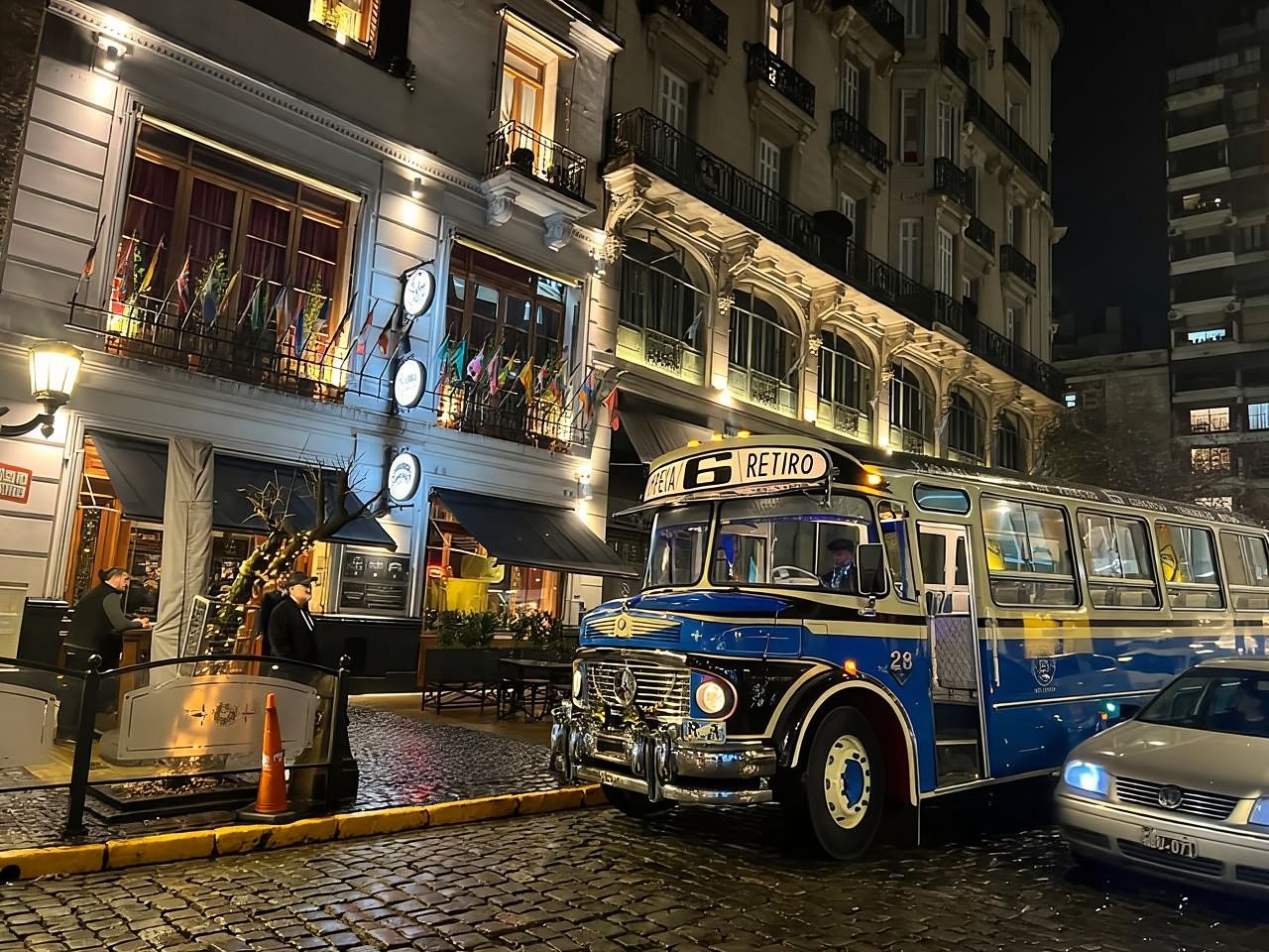 Gala Tango Dinner-Show with optional Classic Bus Transfer