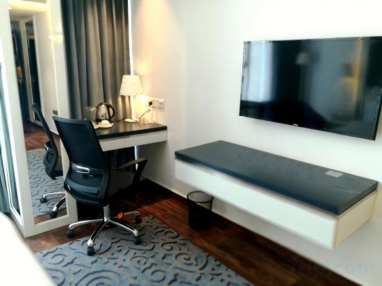 Grace 21 Smart Hotel - Tap to explore photos