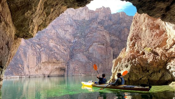 Emerald Cave Kayak Experience with Optional Las Vegas Shuttle