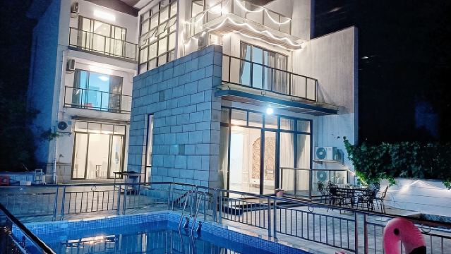 廣州方圓明月山溪別墅KTV燒烤·過夜露營【溫泉營地「五指山千瀧溝大瀑布團建拓展】