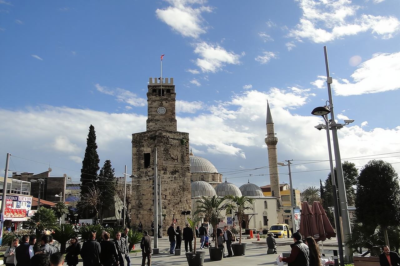 Esplora la Città Vecchia con i sapori locali