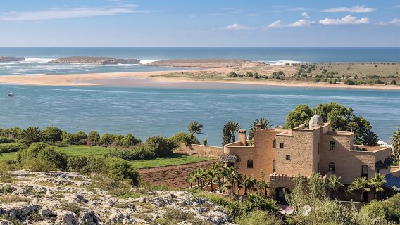 Private Day Trip to the Coastal Towns of Oualidia and Safi