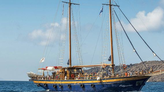 Lawatan Gunung Berapi dan Mata Air Panas Santorini [Bot Kongsi|Kameni