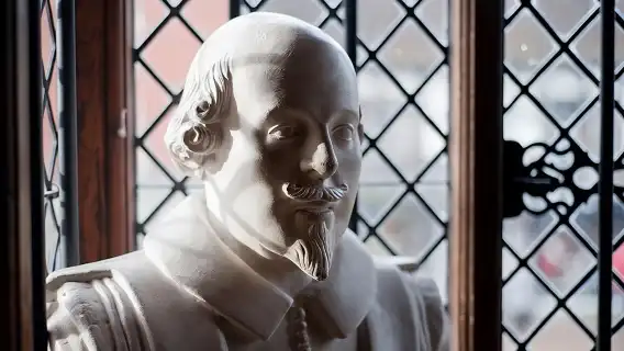 Shakespeare's Stratford-upon-Avon and Cotswolds Tour from London