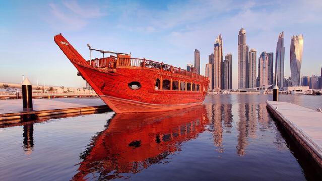 ล่องเรือดูไบมารีนาดูวิว