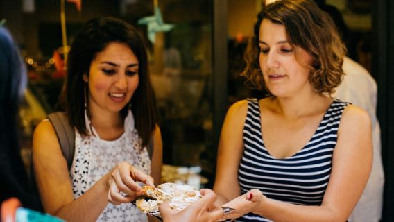 Barcellona: tour gastronomico privato - 10 degustazioni con la gente del posto
