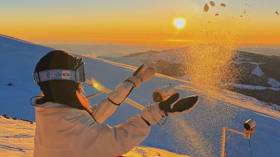 야불리 스키 티켓+ 스노보드 + 눈싸움 [야불리 서부역 또는 야불리 관광 리조트 내 모든 호텔 및 B&B에서 무료 픽업]