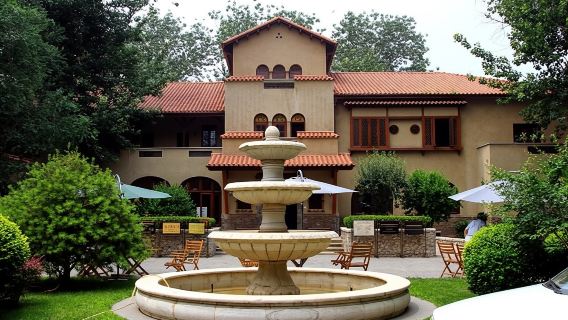 天津の五大道、古文化街、クロストークパフォーマンス、磁器館、張学良故居、静園をワンデーツアー。