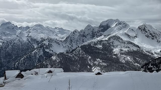 Lawatan SUV Ke Kampung Theth Melalui Tirana, Bogë & Alps