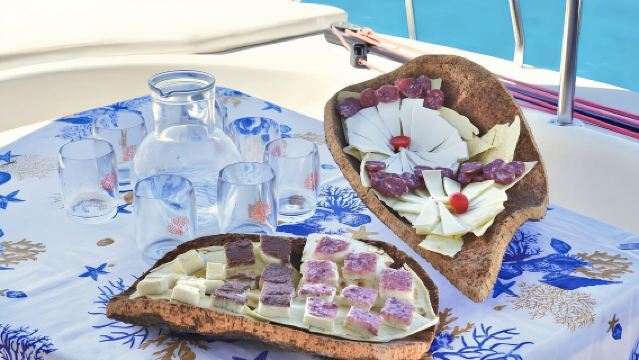 From Palau: Sailboat tour in La Maddalena Archipelago