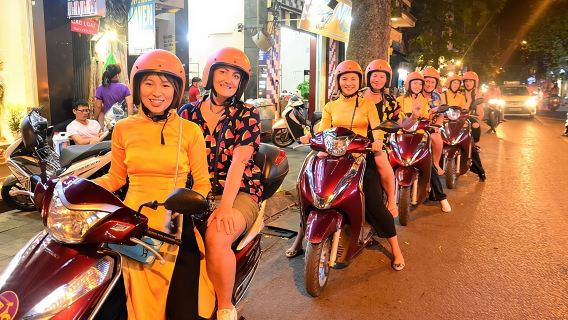 Tour in moto ad Hanoi guidati da donne: tour gastronomici notturni ad Hanoi