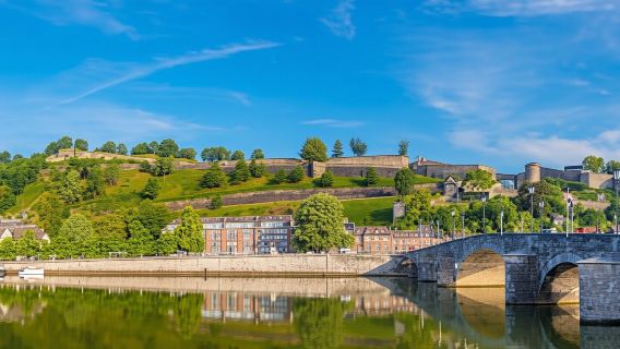 Self guided tour with interactive city game of Namur