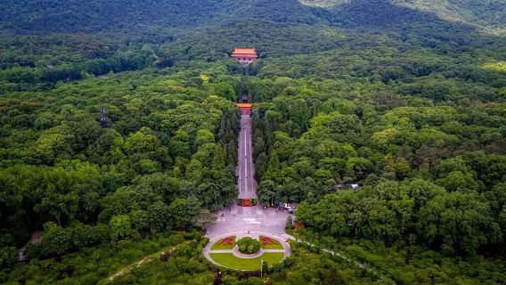 Nanjing, Jiangsu|Ming Xiaoling Mausoleum|Tomb of Emperor Zhu Yuanzhang and Empress Ma|Chinese and English explanation|xx